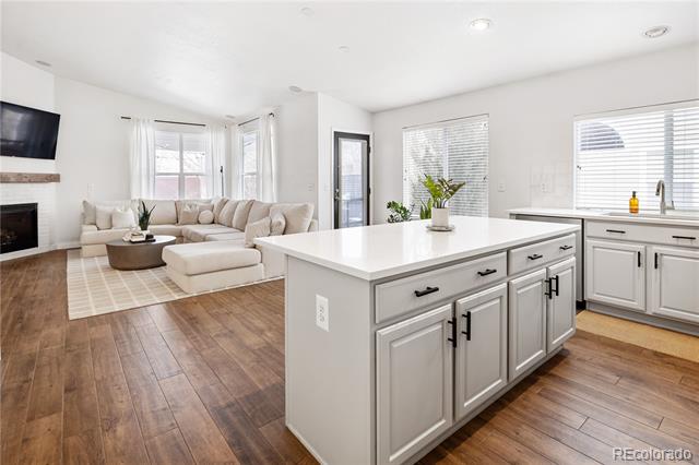 5935 E 129th Place