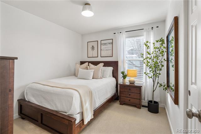 5935 E 129th Place