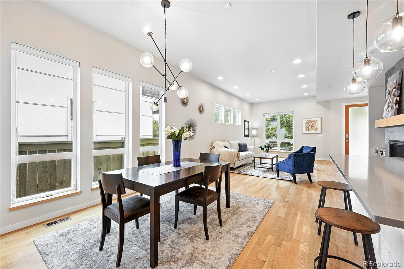 1376 Snowberry Lane