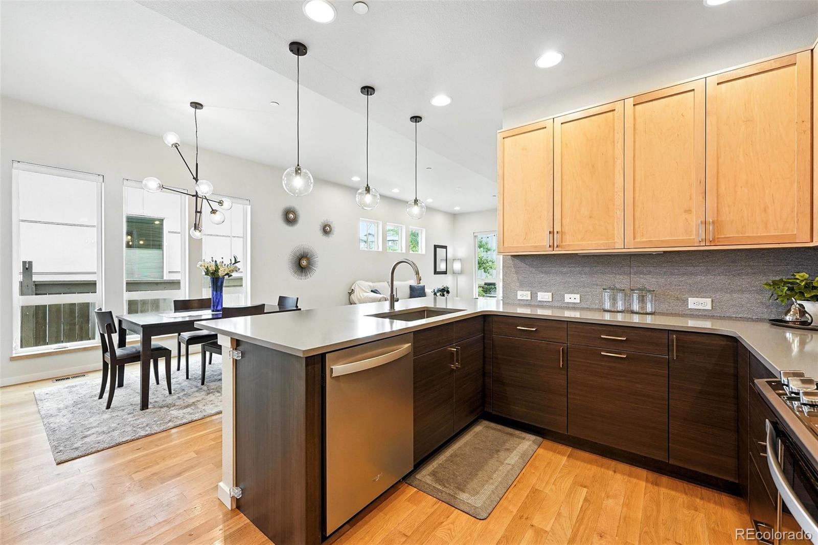 1376 Snowberry Lane