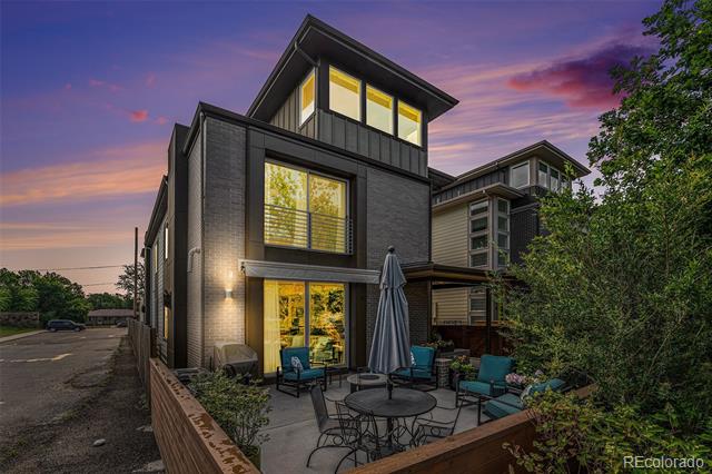 848 Fairfax Street
