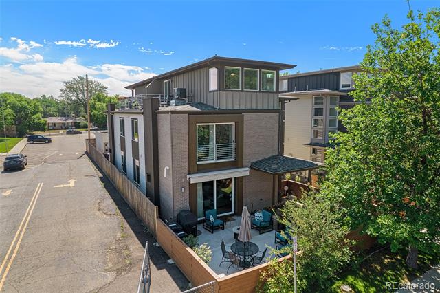 848 Fairfax Street