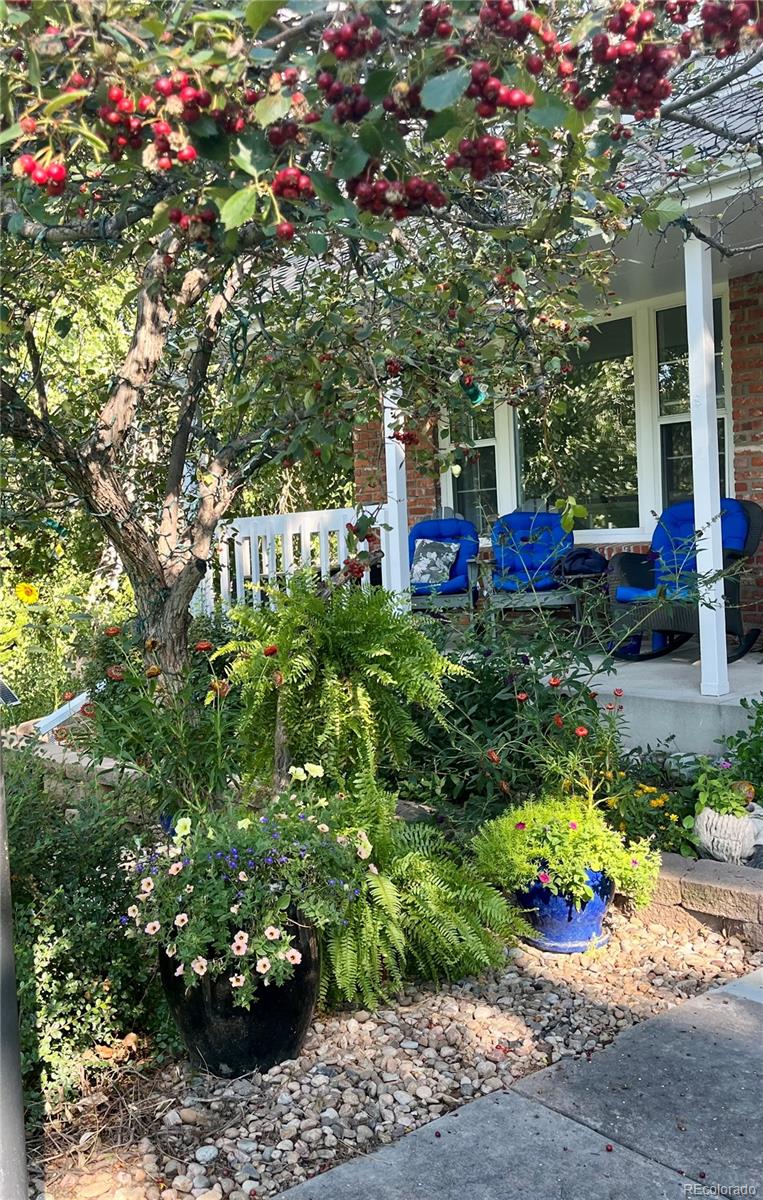 7047 E Briarwood Drive