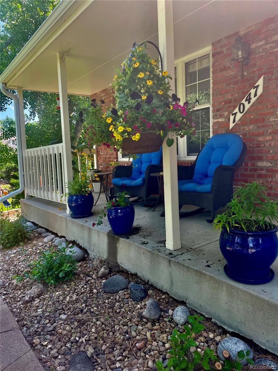 7047 E Briarwood Drive