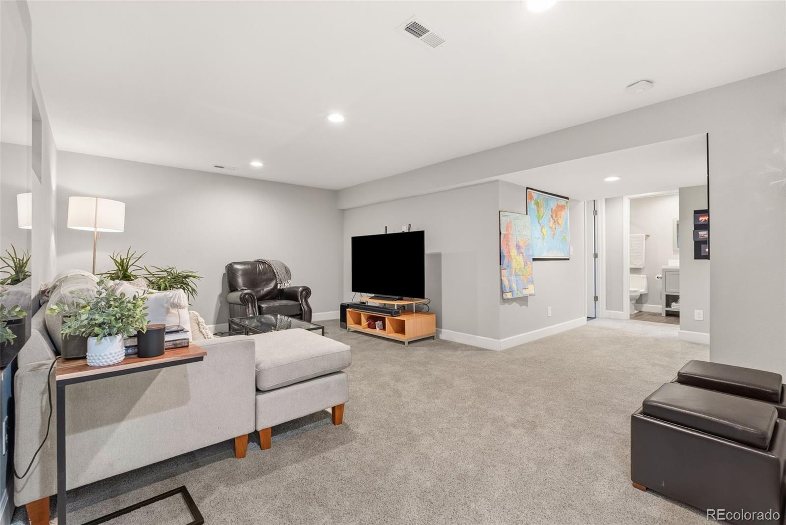 7047 E Briarwood Drive