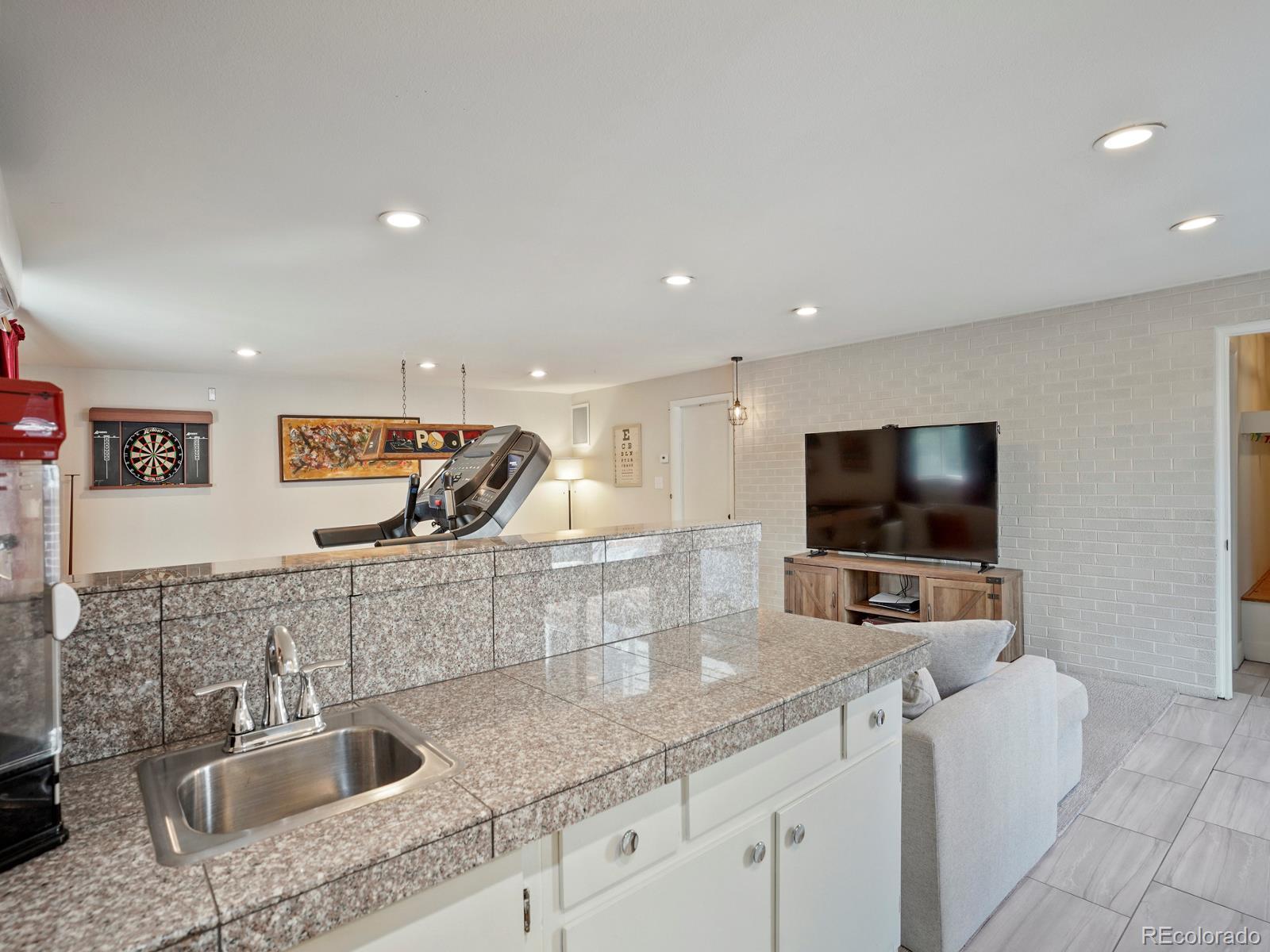 1280 Kennedy Drive