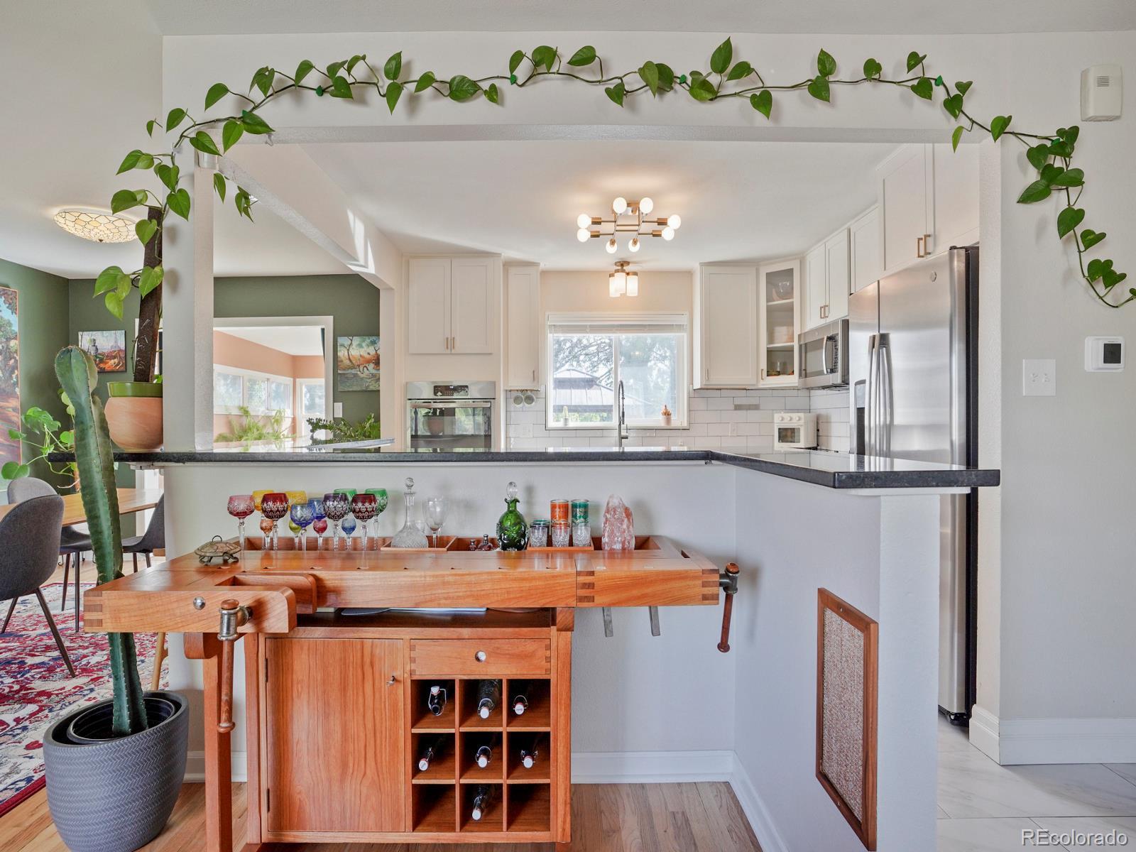 1280 Kennedy Drive