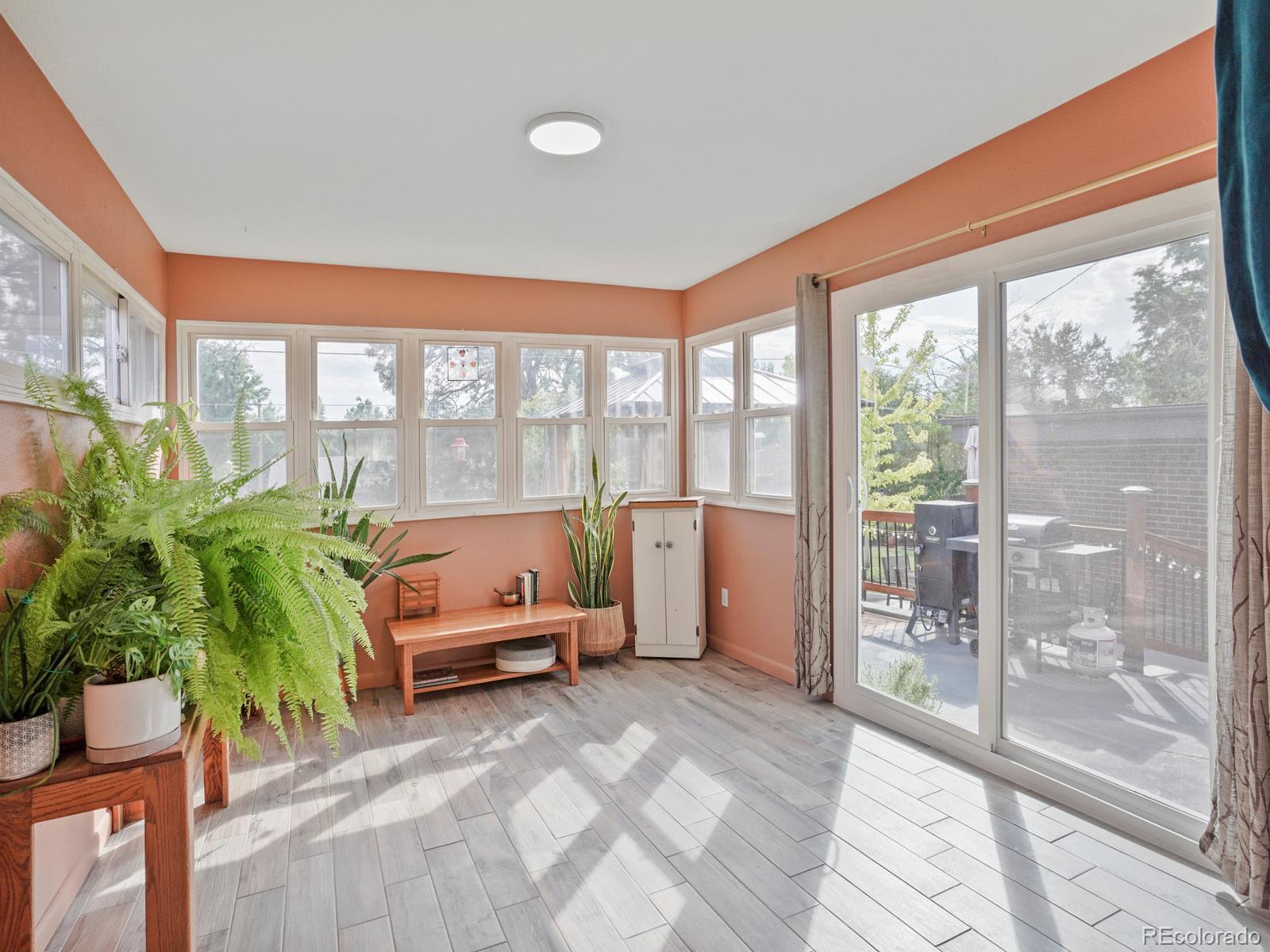 1280 Kennedy Drive