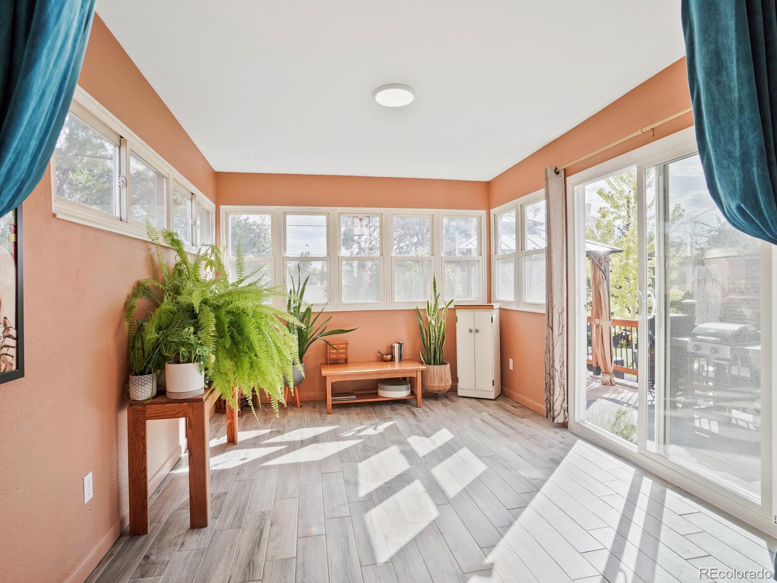 1280 Kennedy Drive