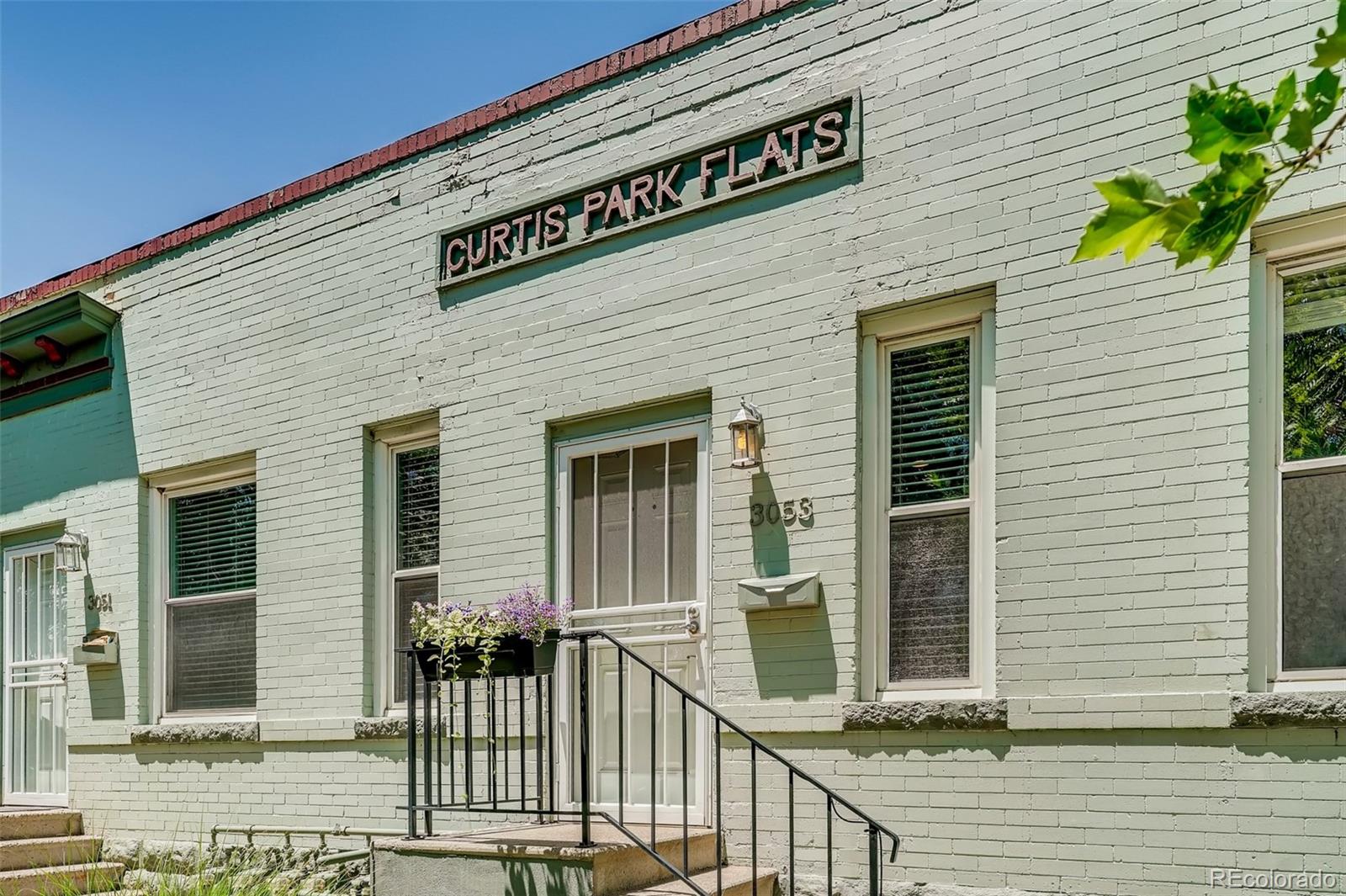 3053 Curtis Street