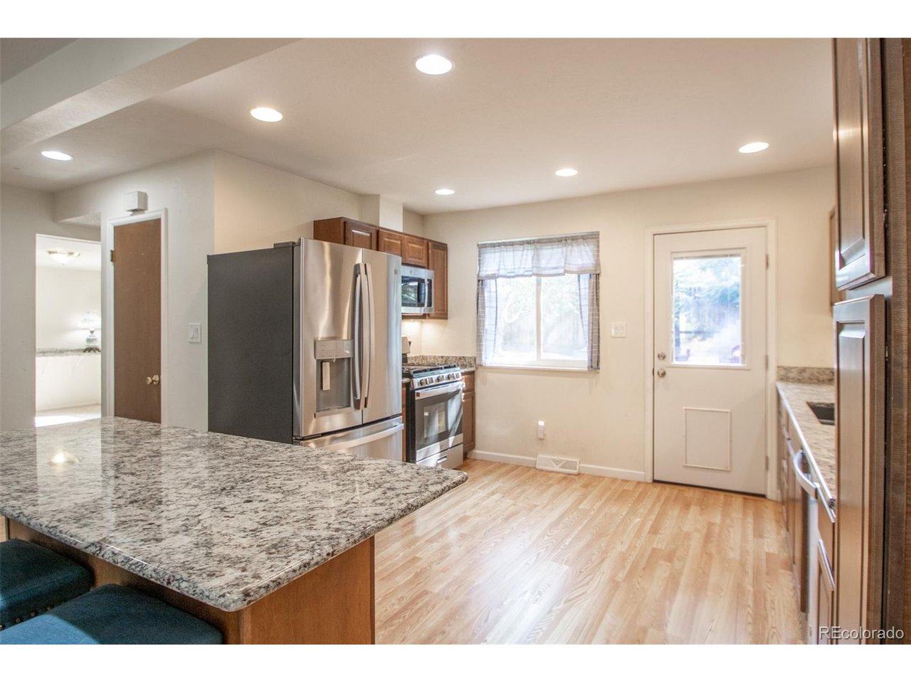 328 S 24th Ave