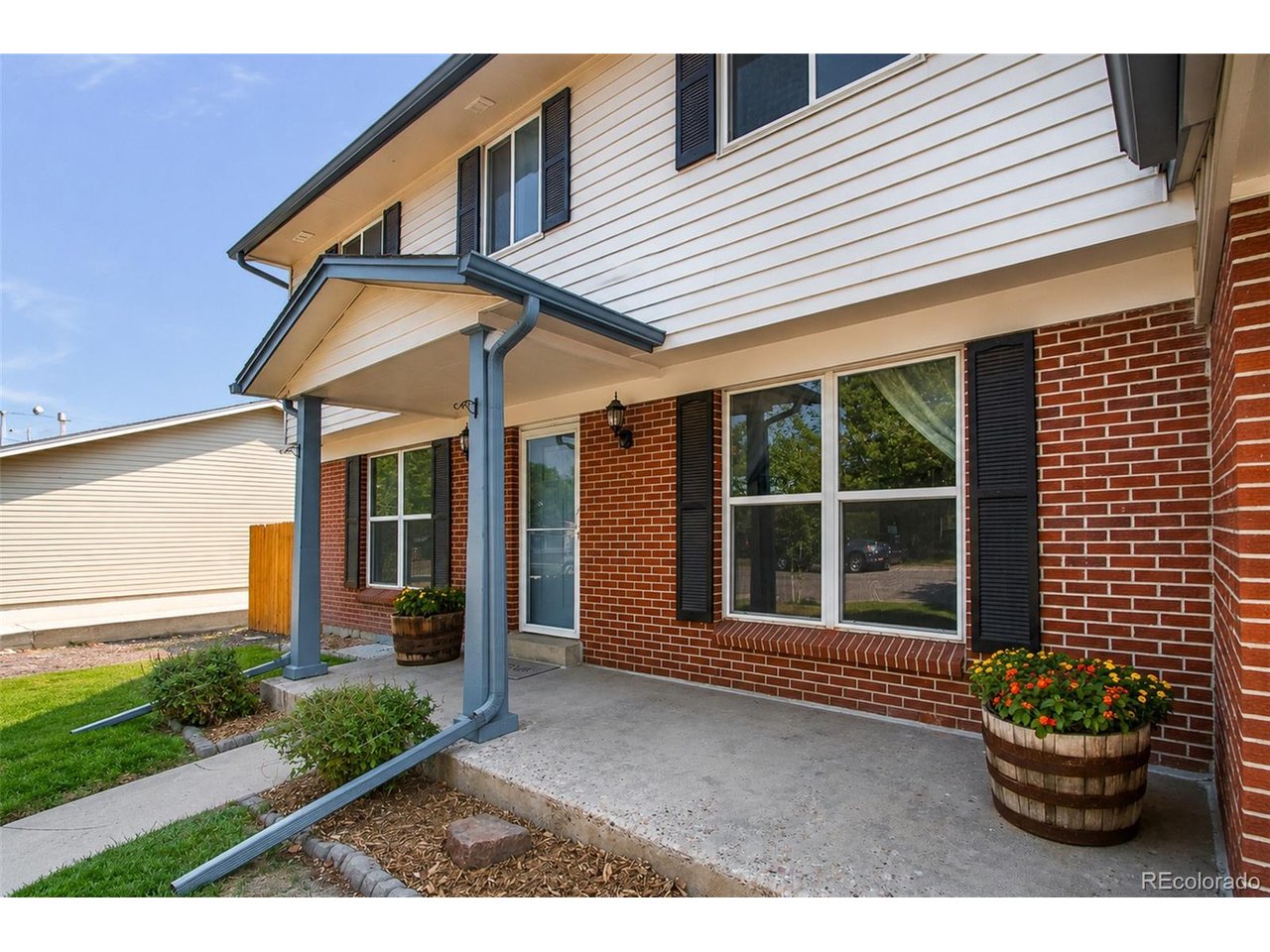 328 S 24th Ave