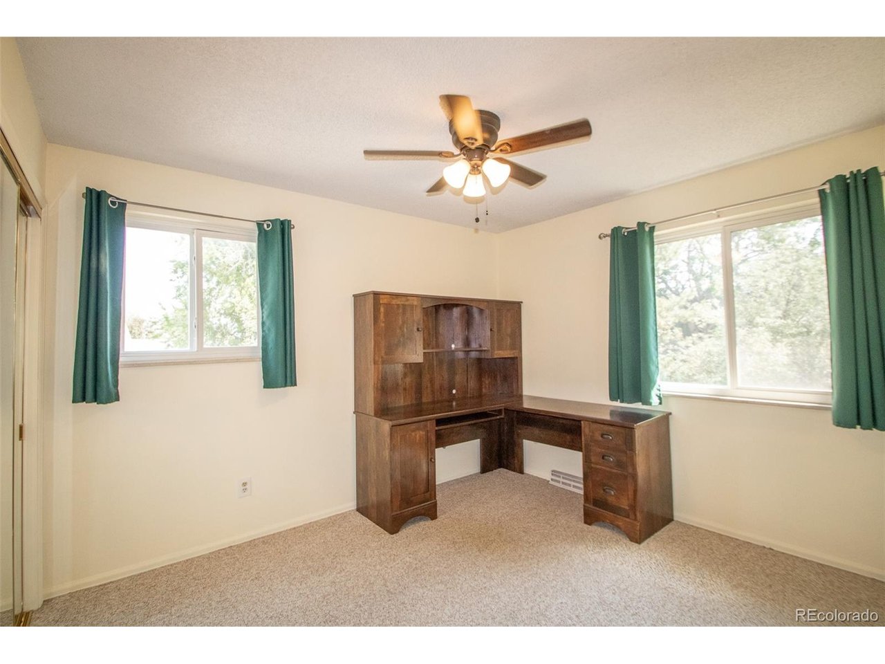 328 S 24th Ave