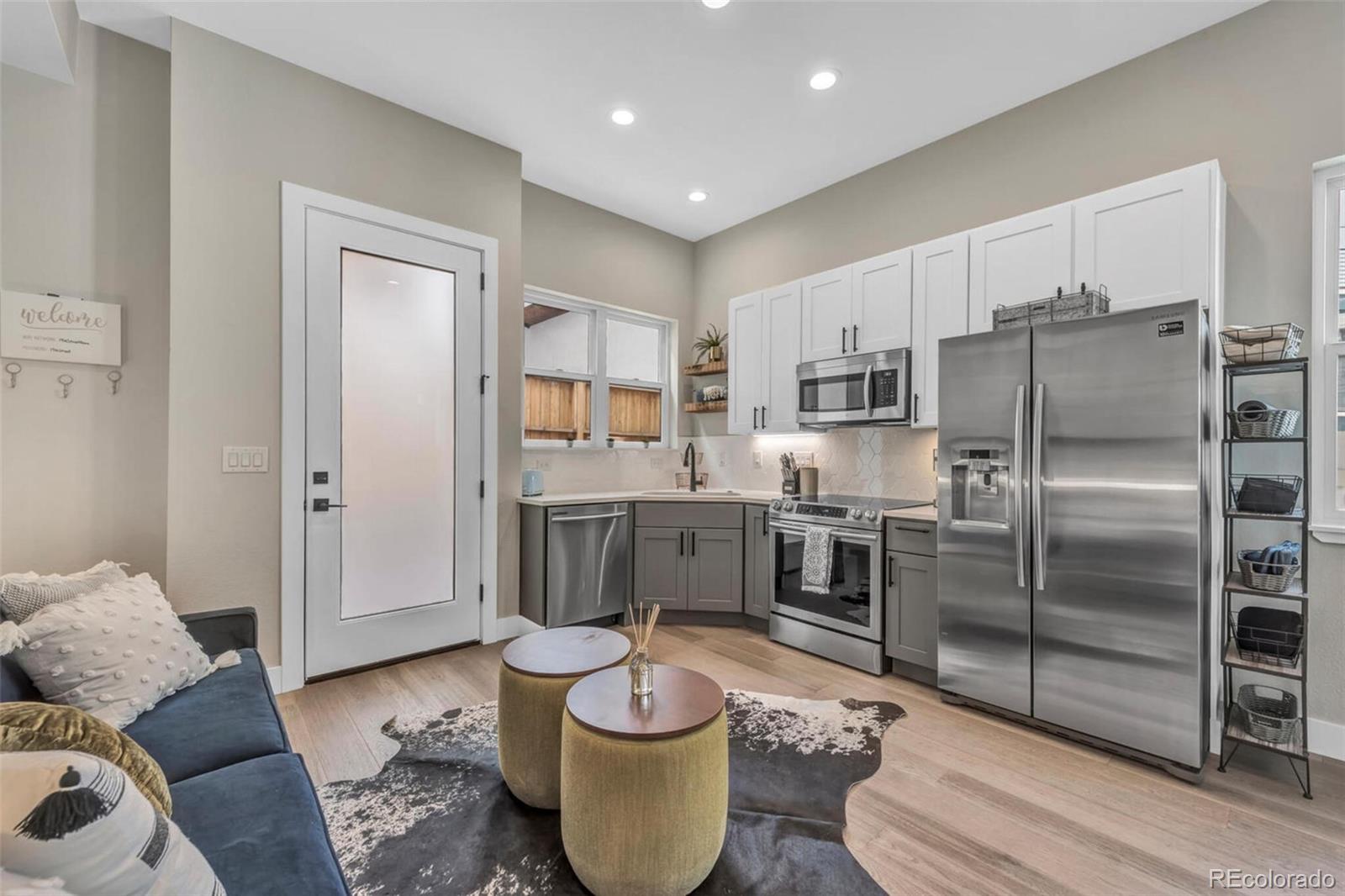 3219 W 19th Avenue Unit: 4