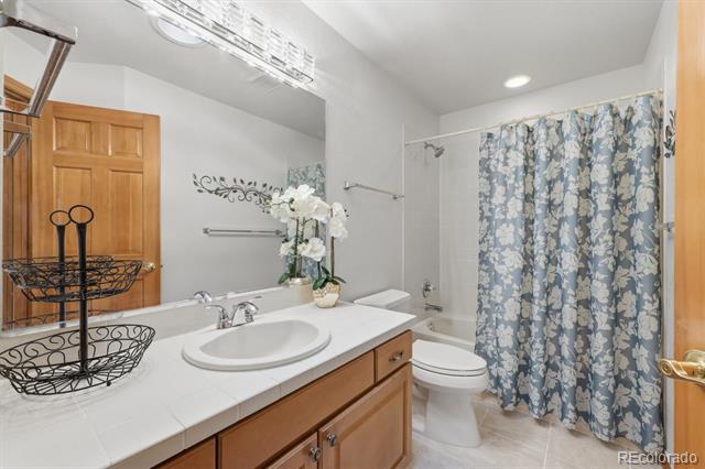 820 Fox Hollow Lane