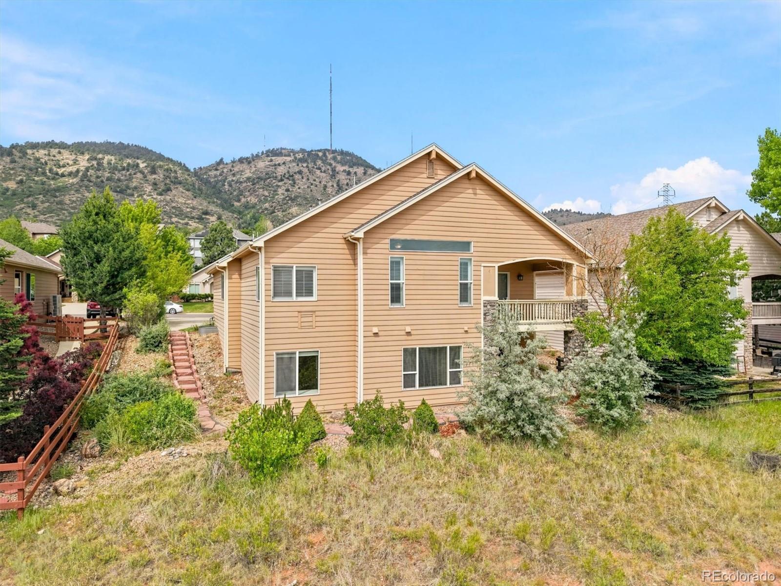820 Fox Hollow Lane
