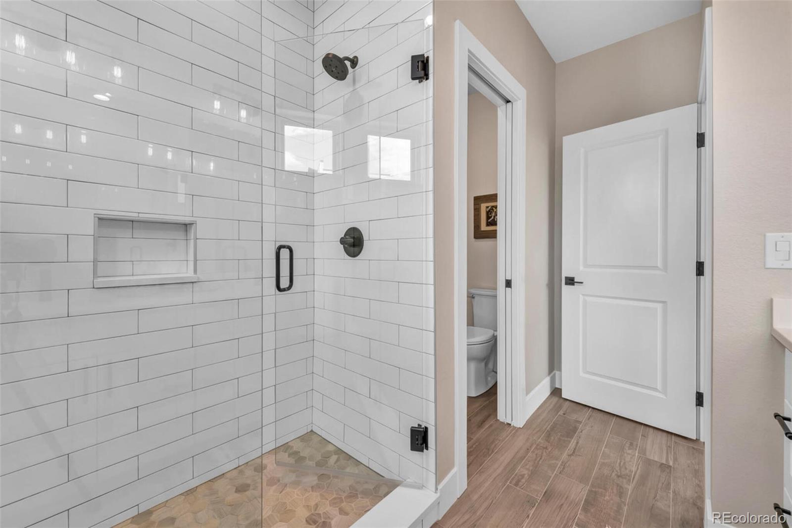 3219 W 19th Avenue Unit: 4
