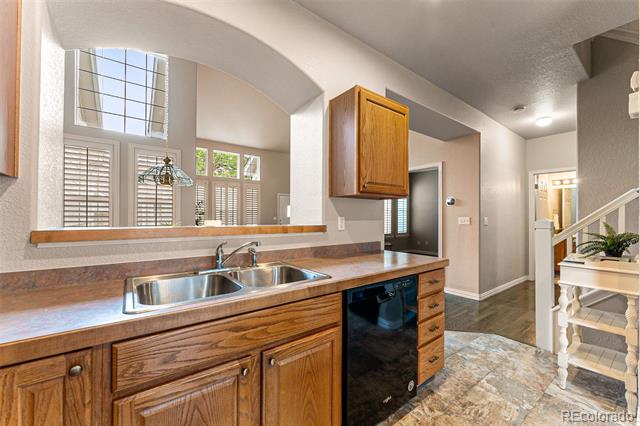 8300 Fairmount Drive Unit: 102