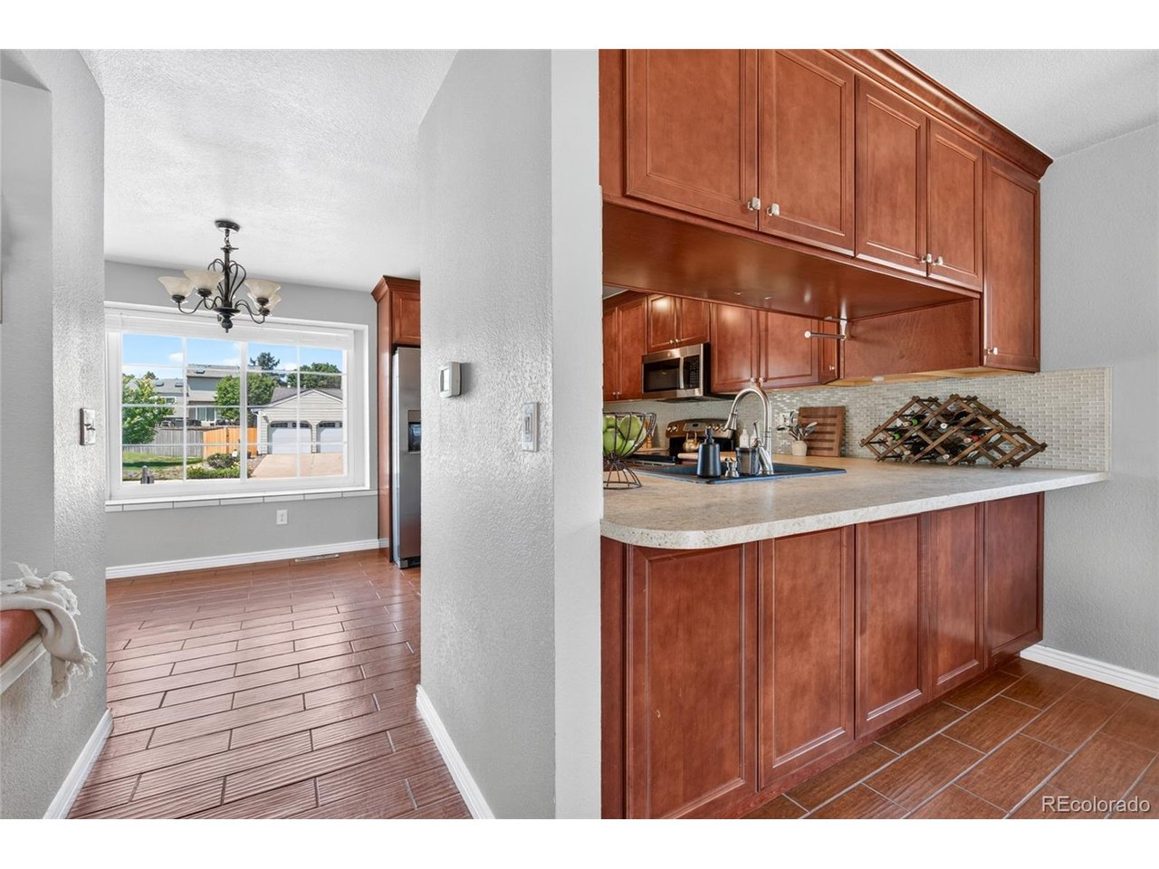 18313 E Crestline Cir