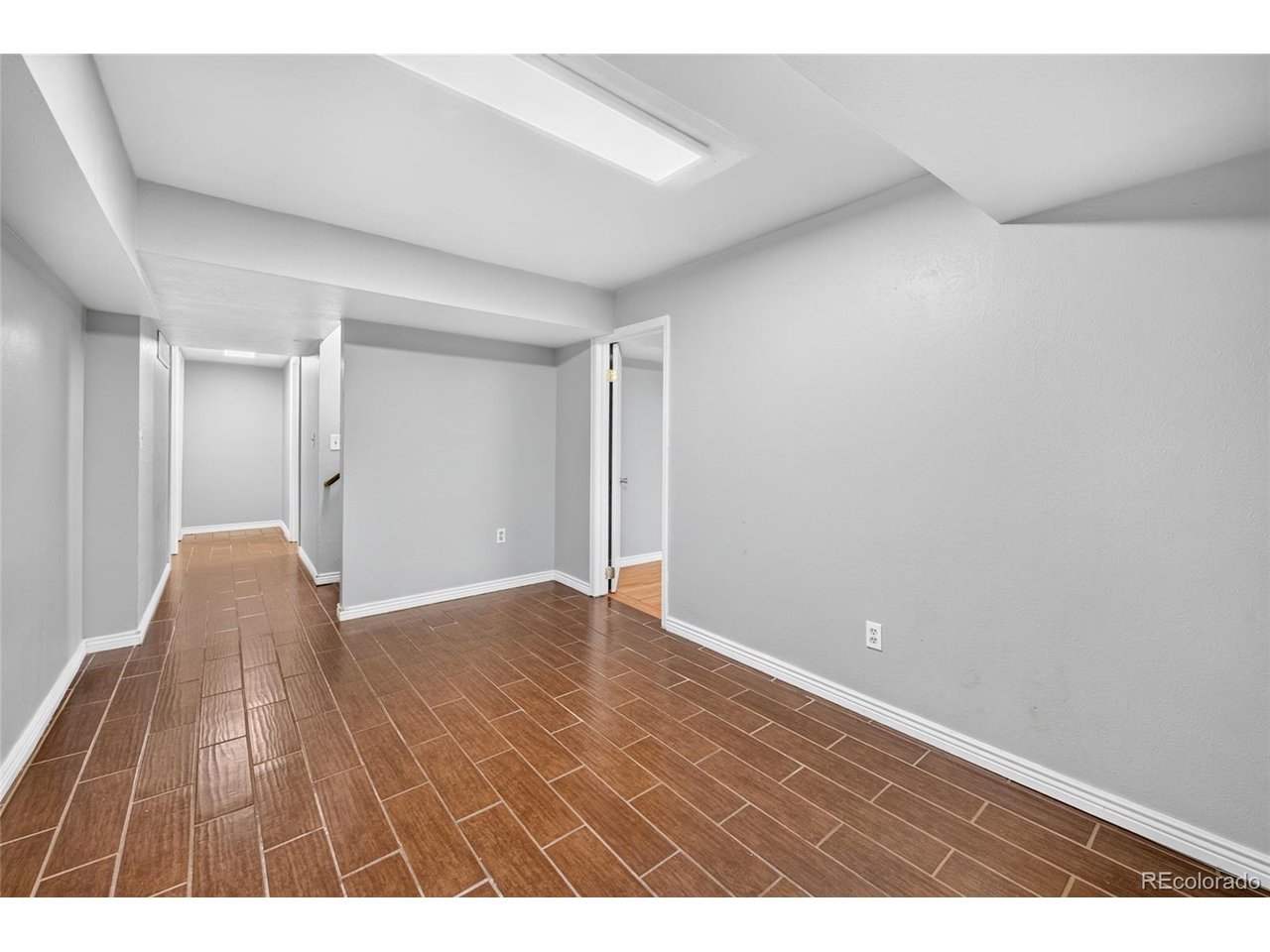 18313 E Crestline Cir
