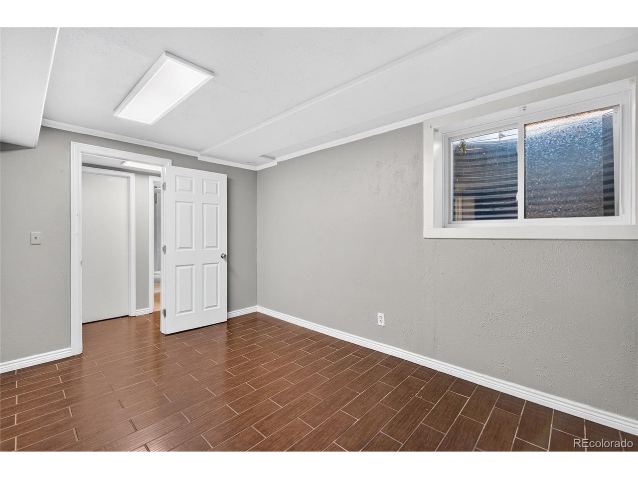 18313 E Crestline Cir