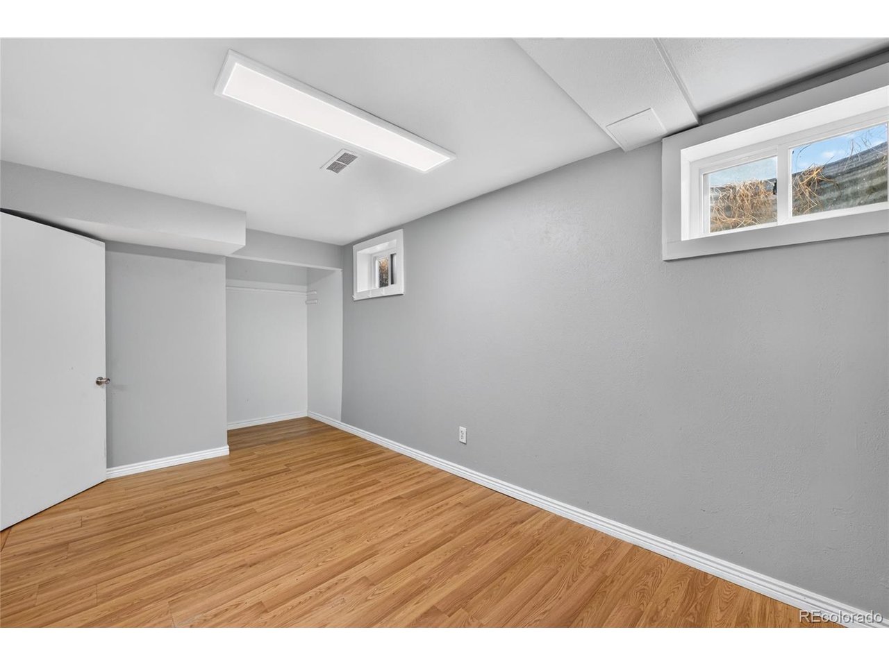 18313 E Crestline Cir