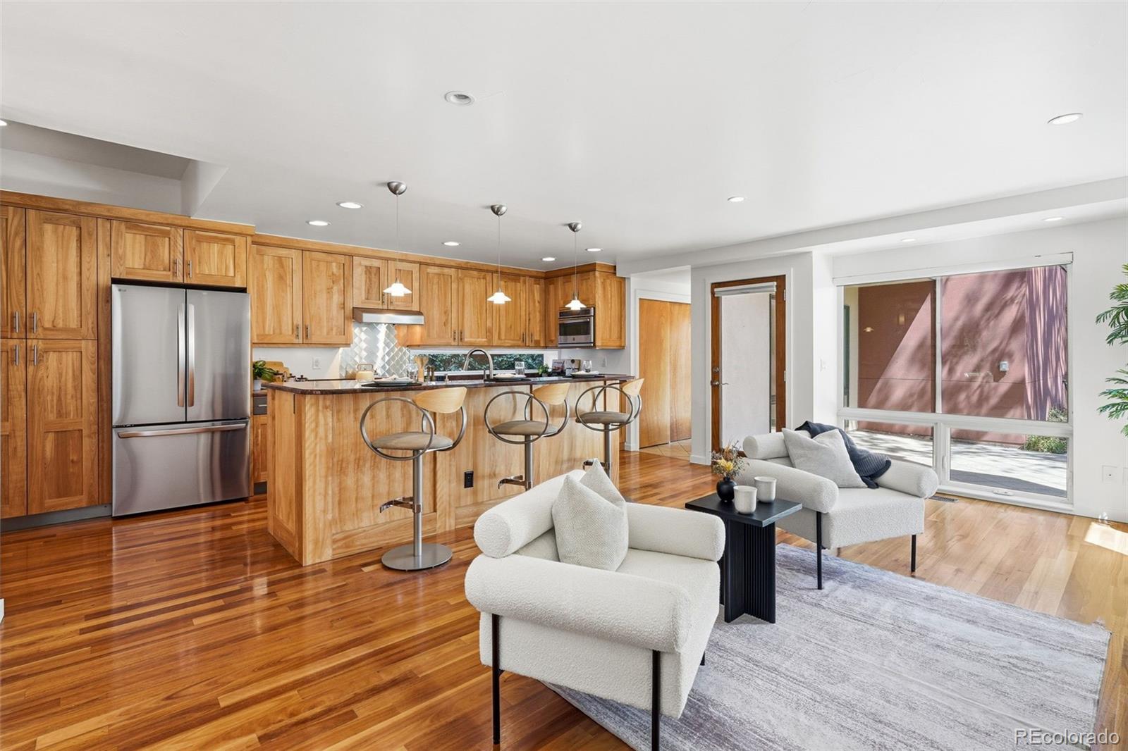 210 S Marion Parkway