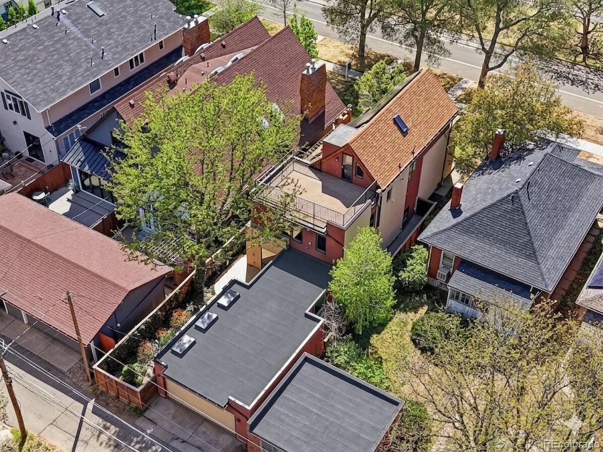 210 S Marion Parkway