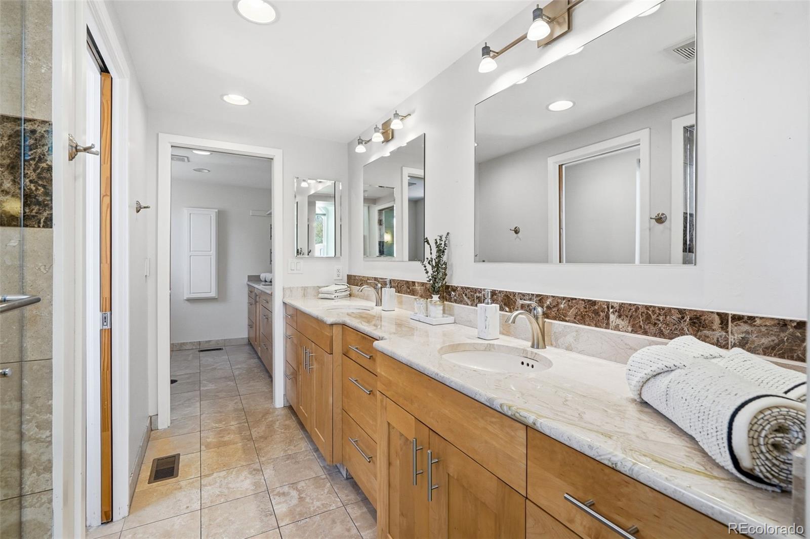 210 S Marion Parkway