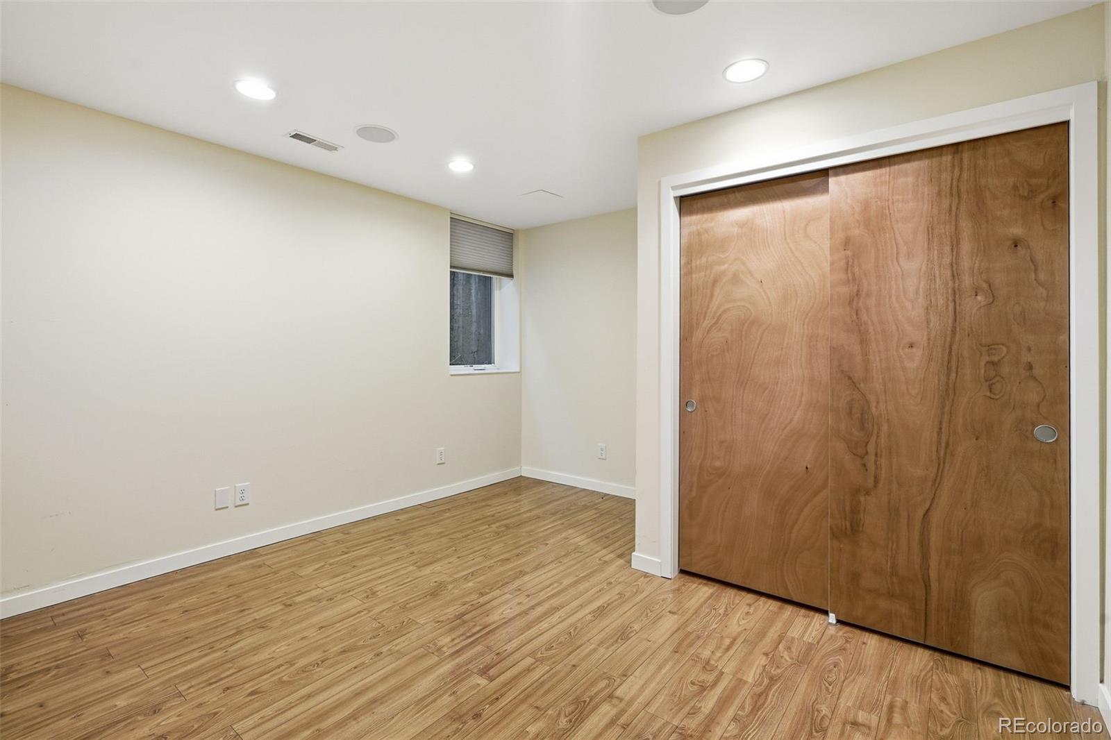 210 S Marion Parkway