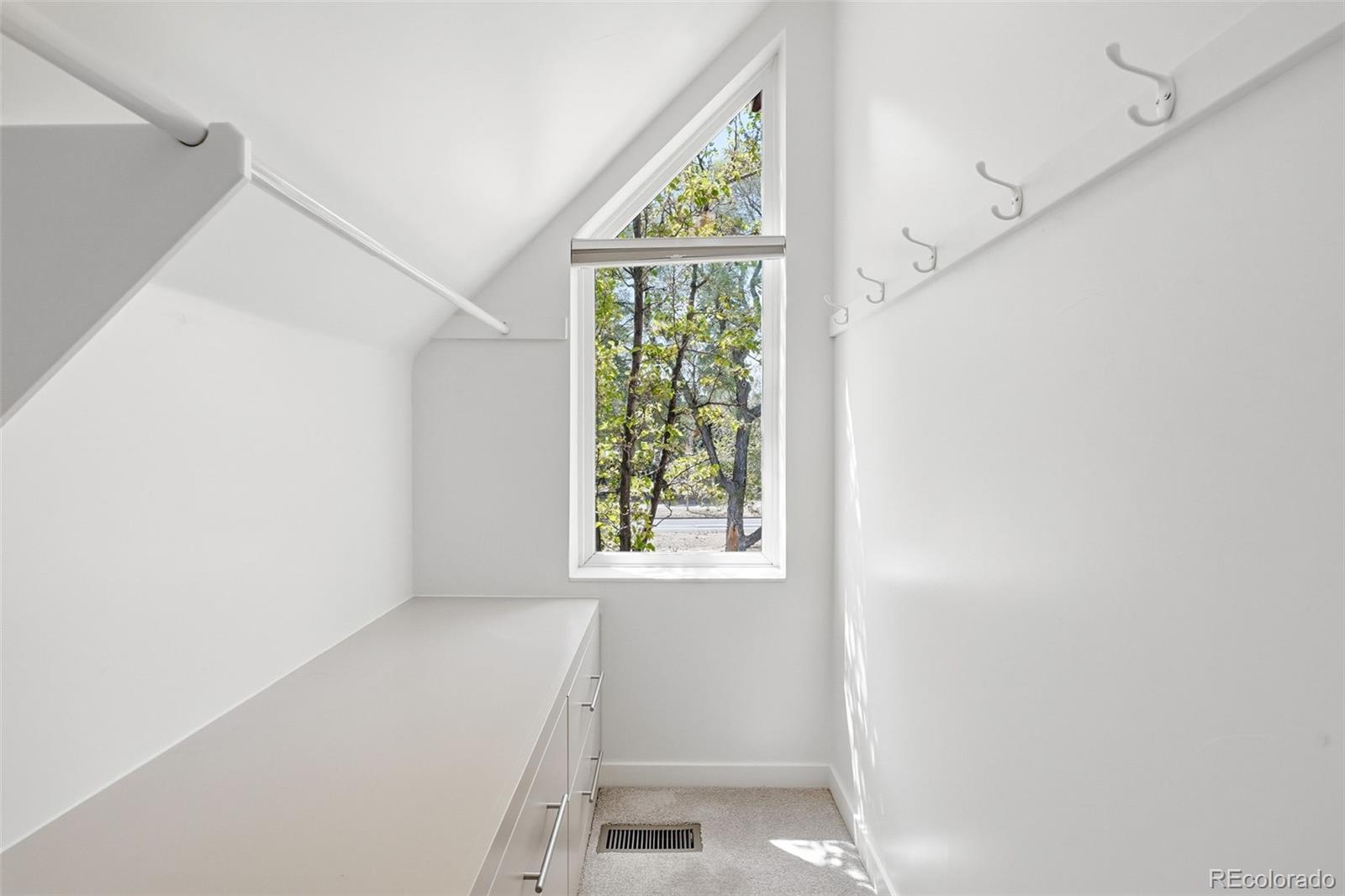 210 S Marion Parkway