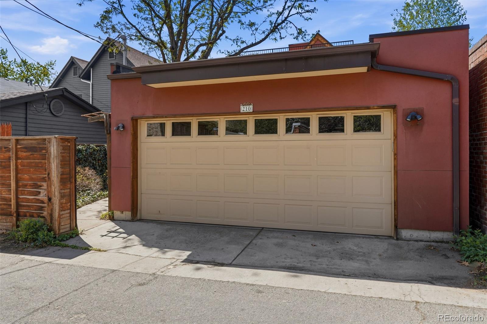 210 S Marion Parkway