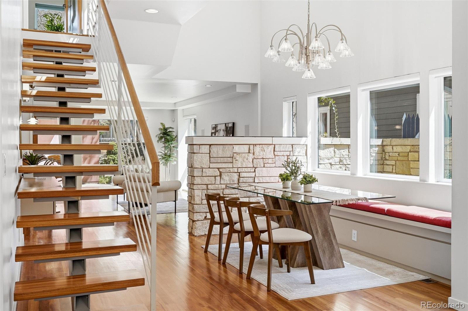 210 S Marion Parkway