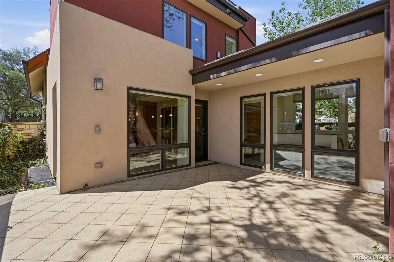 210 S Marion Parkway