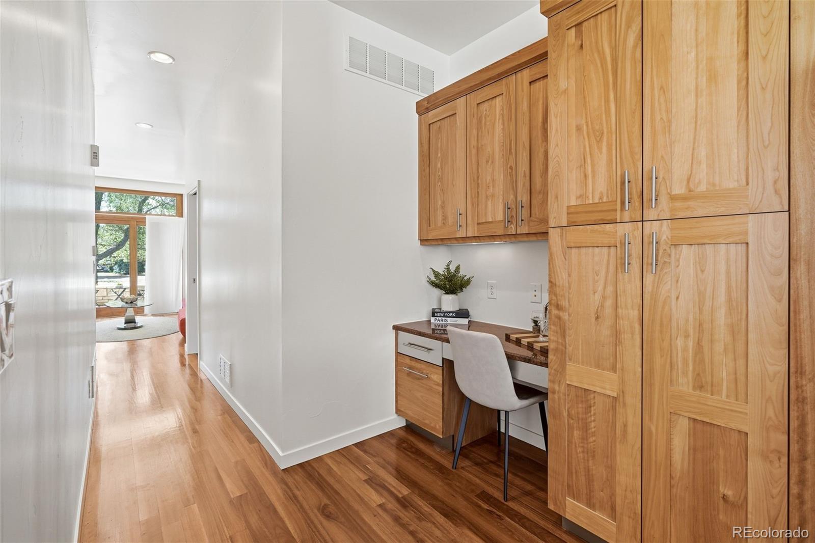 210 S Marion Parkway