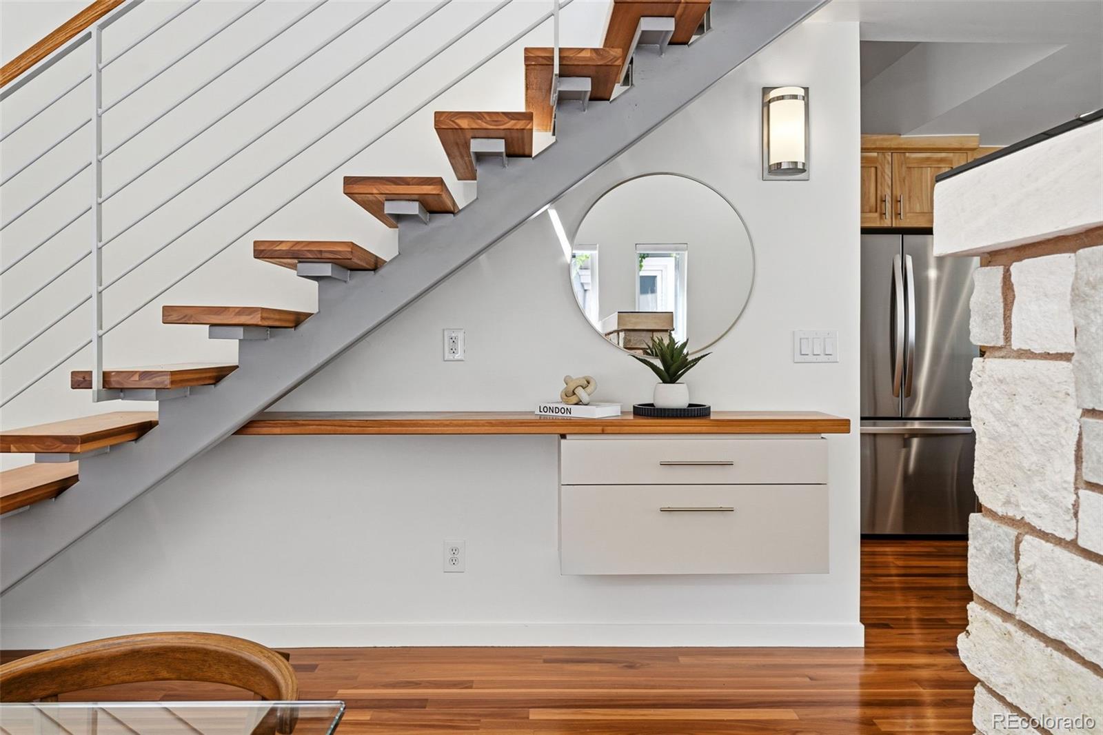 210 S Marion Parkway