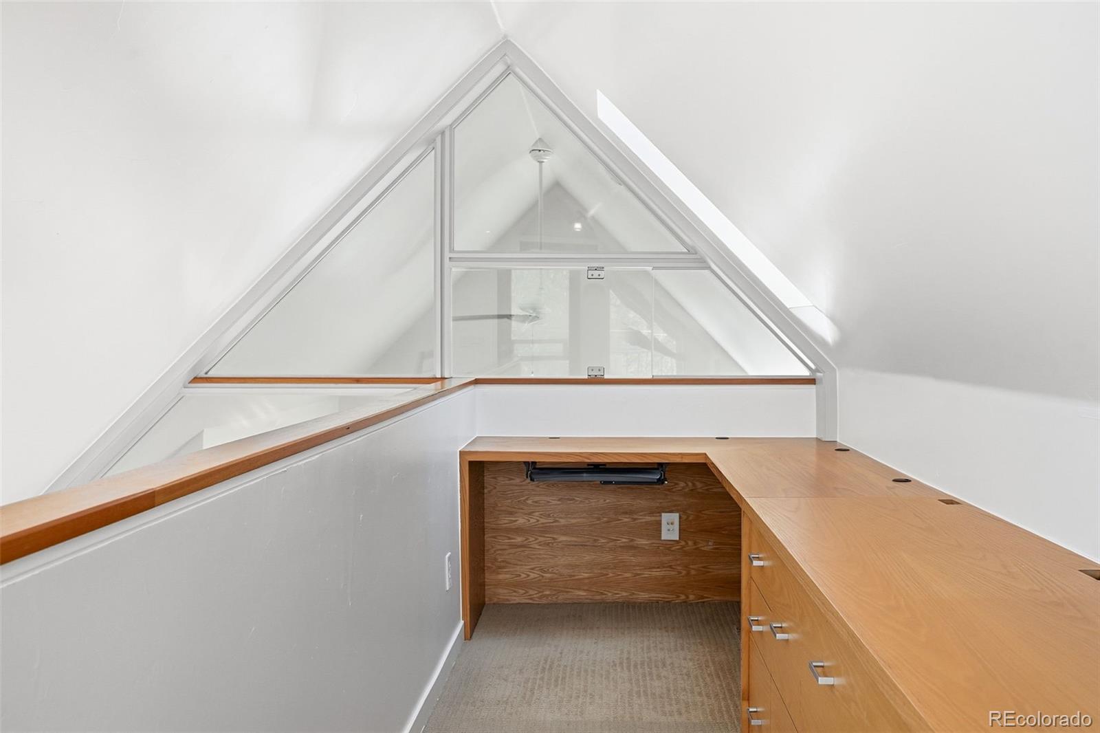 210 S Marion Parkway