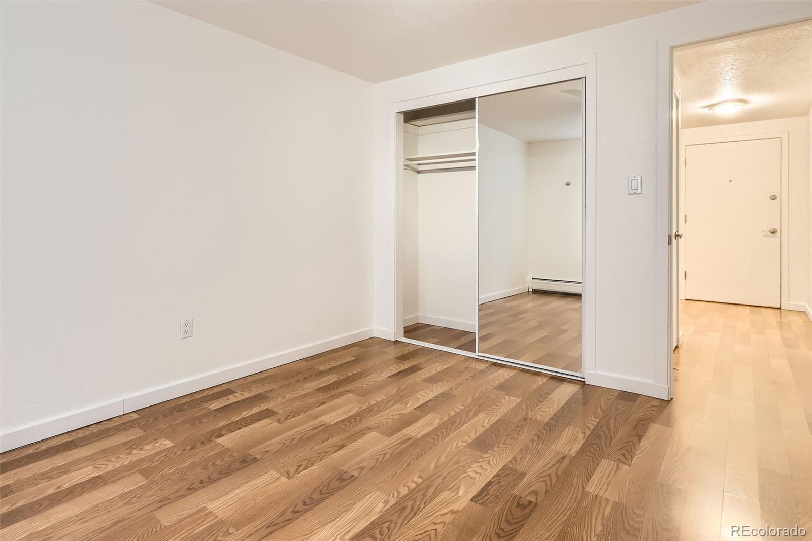 1045 N Clarkson Street Unit: 105