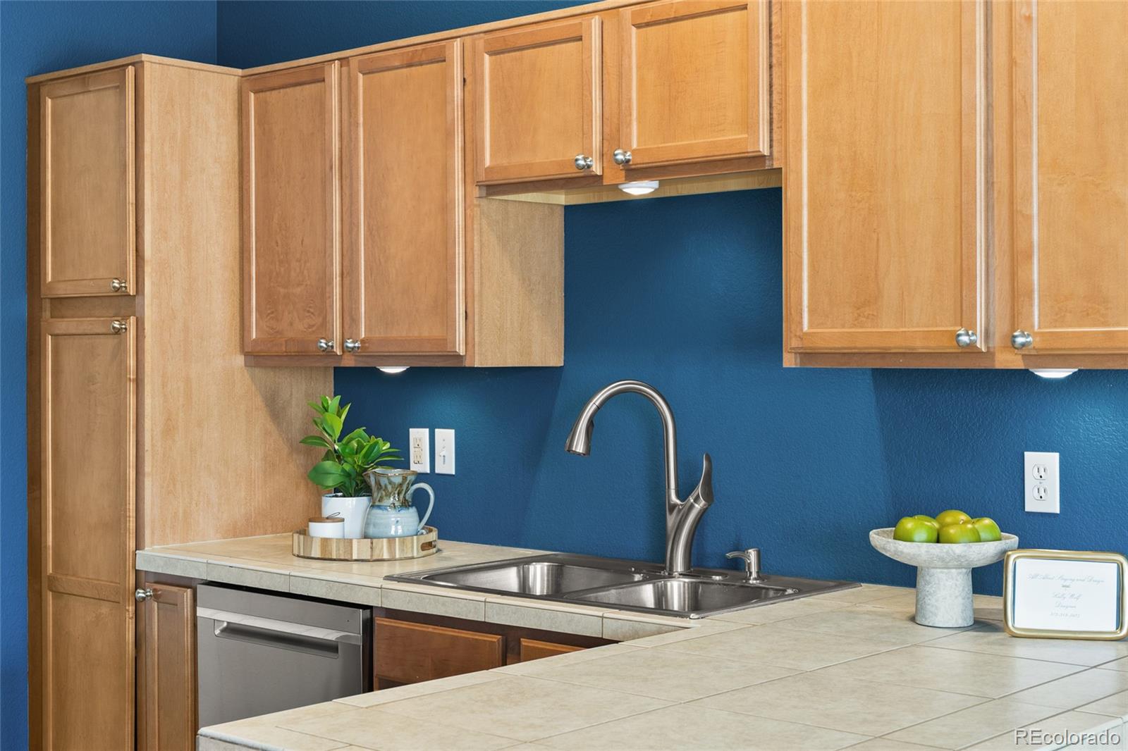 22580 E Ontario Drive Unit: 204