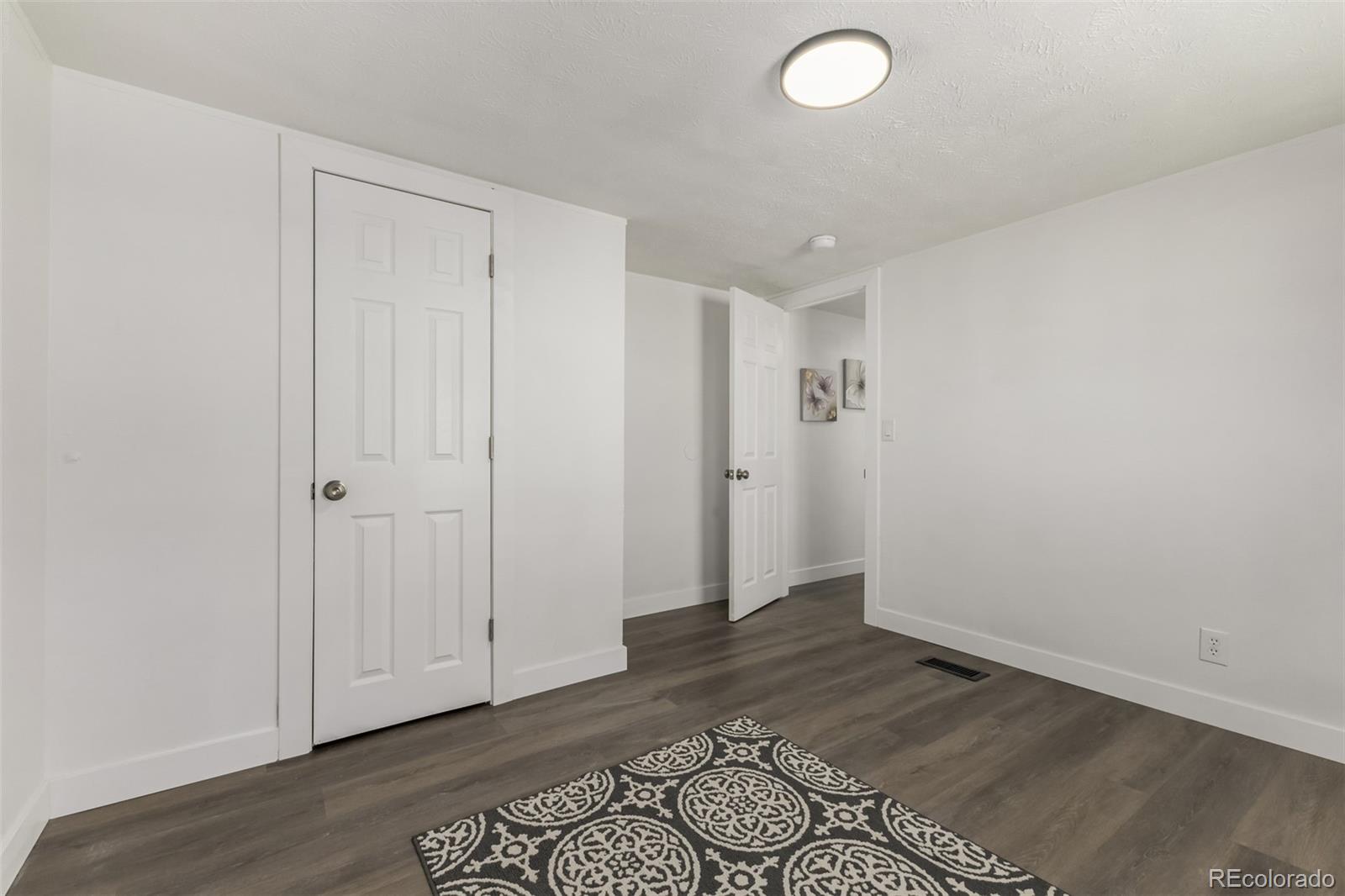 103 N Josephine Avenue