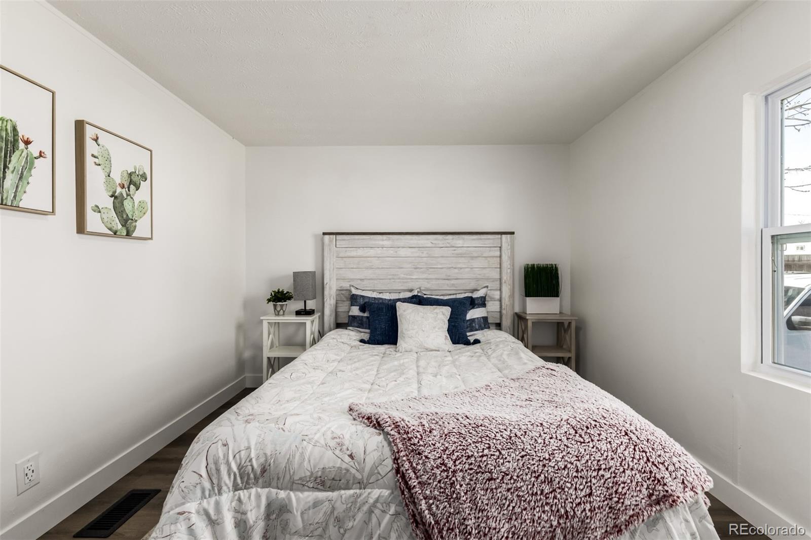 103 N Josephine Avenue