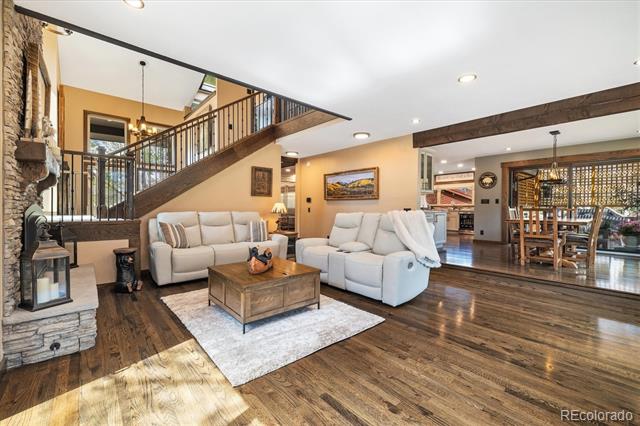 2140 Torrey Pine Drive