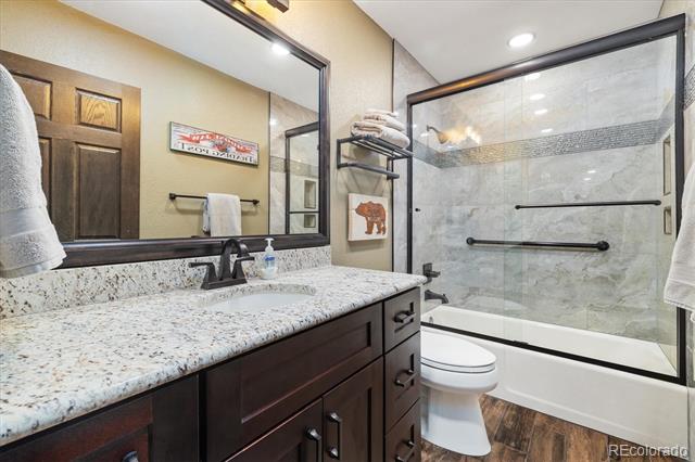 2140 Torrey Pine Drive
