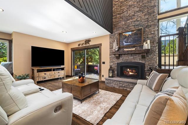 2140 Torrey Pine Drive