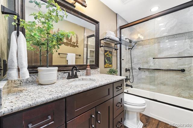 2140 Torrey Pine Drive