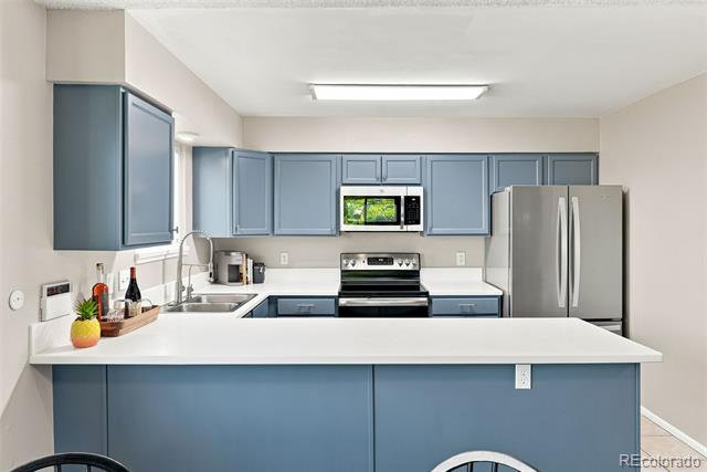 541 W Crestline Circle Unit: 10B1