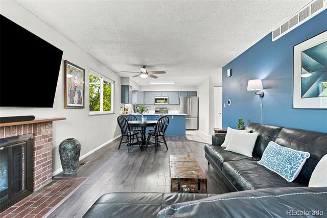 541 W Crestline Circle Unit: 10B1