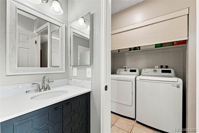 541 W Crestline Circle Unit: 10B1