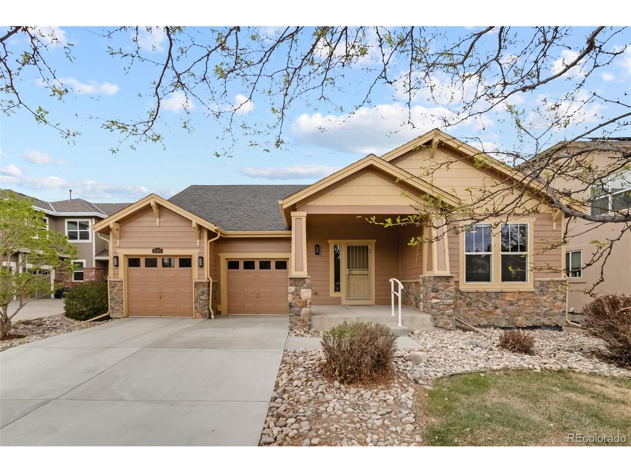 5309 W Hoover Dr