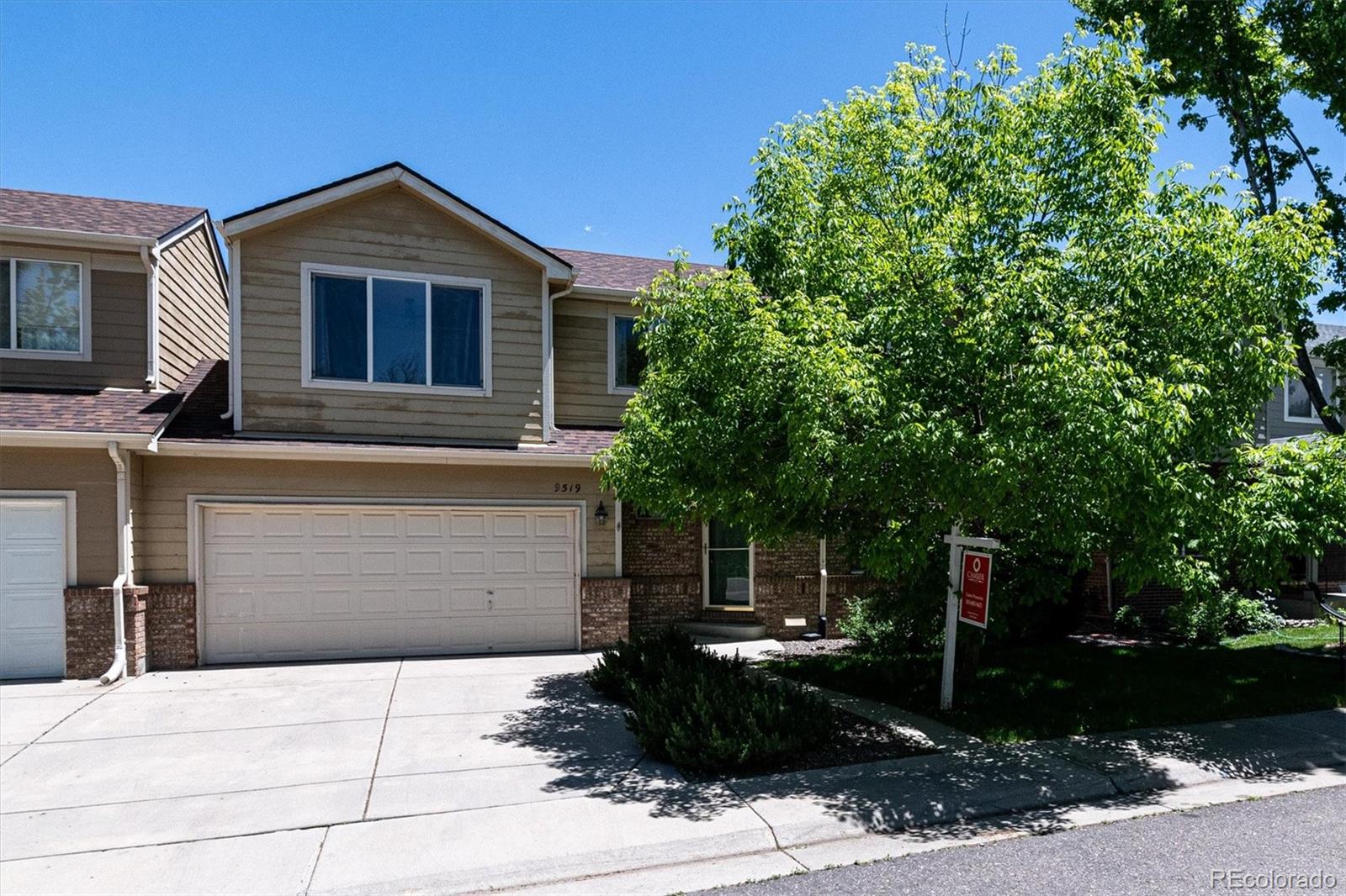 9519 E Iowa Circle